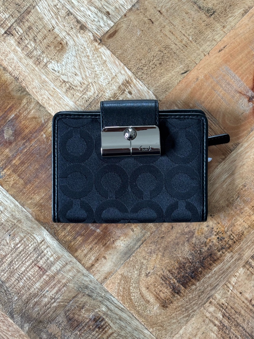 🖤Y2K COACH Kristin Op Art Wallet